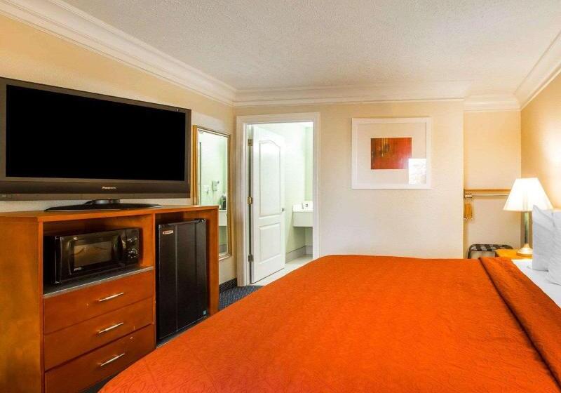 غرفة قياسية سرير كينج, Quality Inn