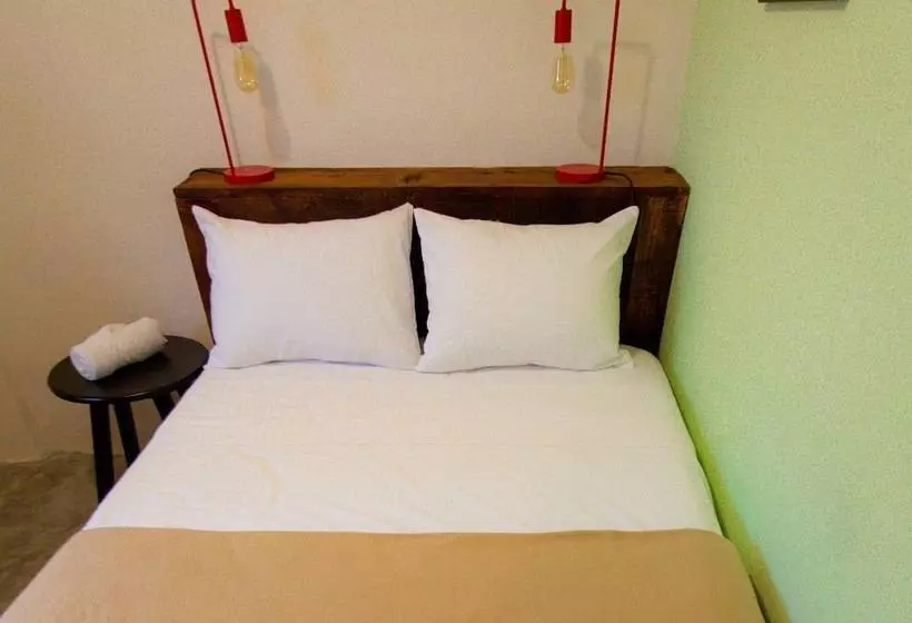 浴室共有ベーシックルーム, Selina Cancun Downtown