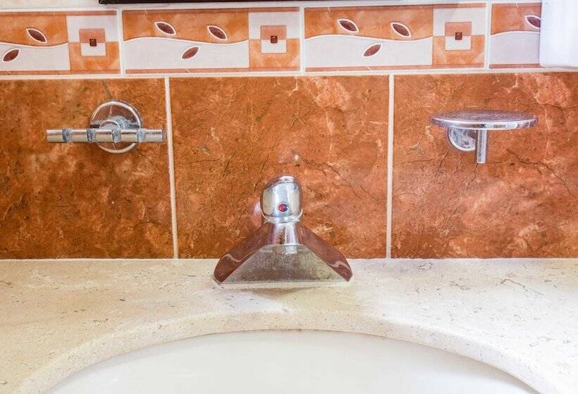 سرير فى غرفة مشتركه, Selina Cancun Downtown