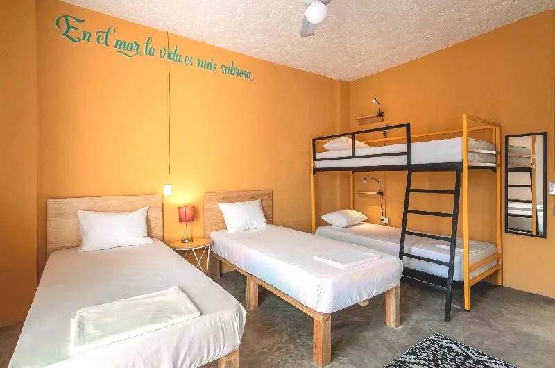スタンダード４人部屋, Selina Cancun Downtown