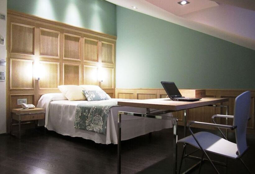 اتاق استاندارد, Via Gotica