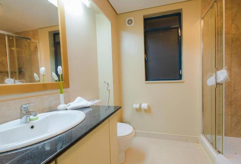 带2个卧室的套房, Protea Hotel By Marriott Dar Es Salaam Oyster Bay