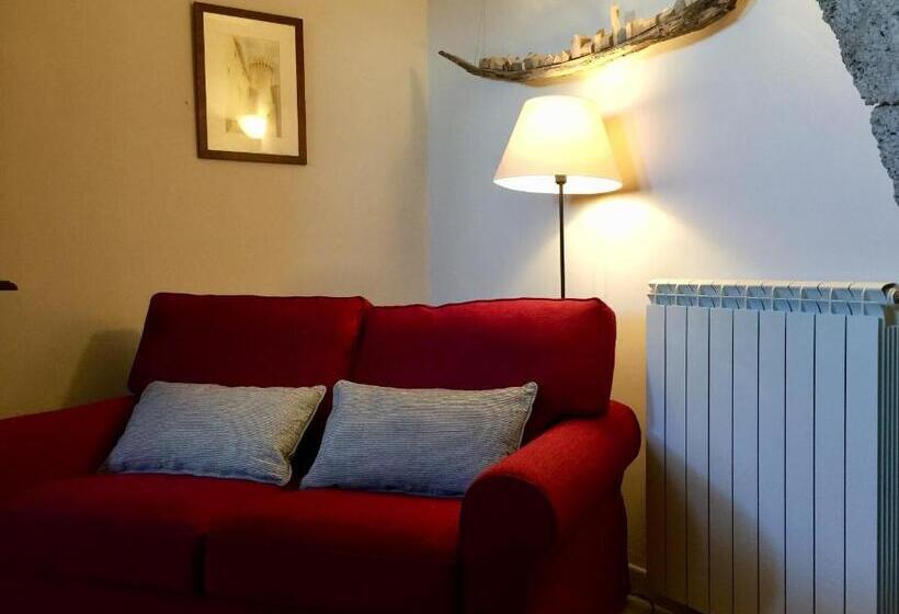 شقة 3 غرف, Residenza La Torre