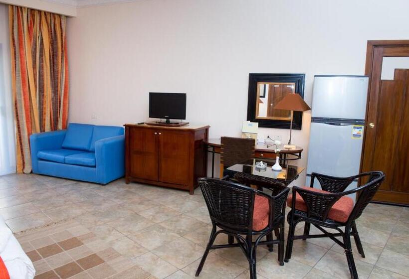 استودیوی استاندارد, Swiss Inn Plaza Hotel