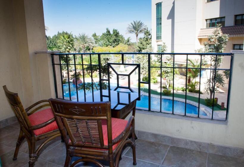 سوییت, Swiss Inn Plaza Hotel