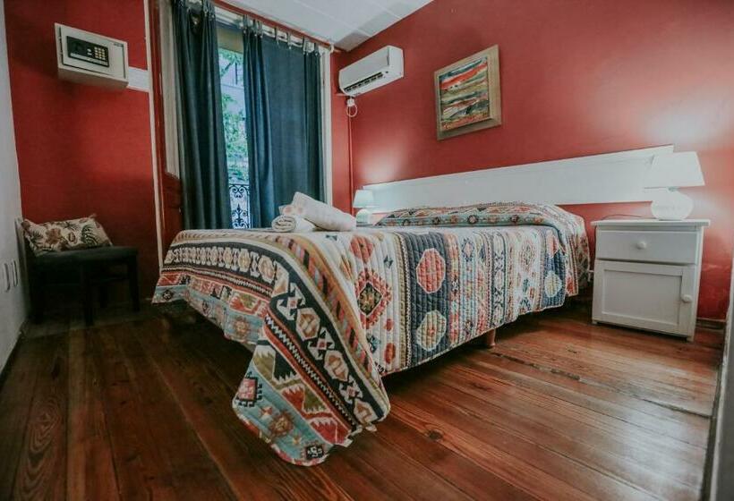 スタンダードルーム, Viajero Montevideo Hostel