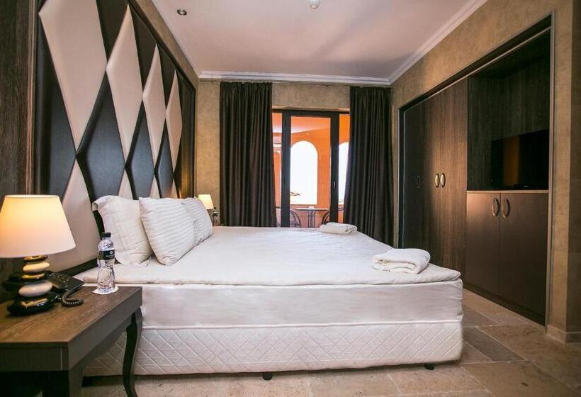 غرفة قياسية, Villas Elenite