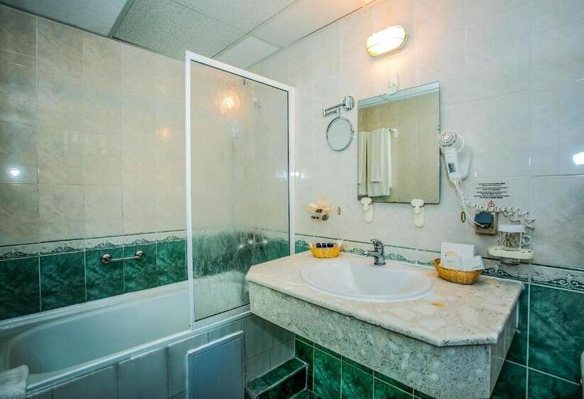 غرفة قياسية, Villas Elenite