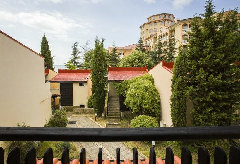 غرفة قياسية, Villas Elenite