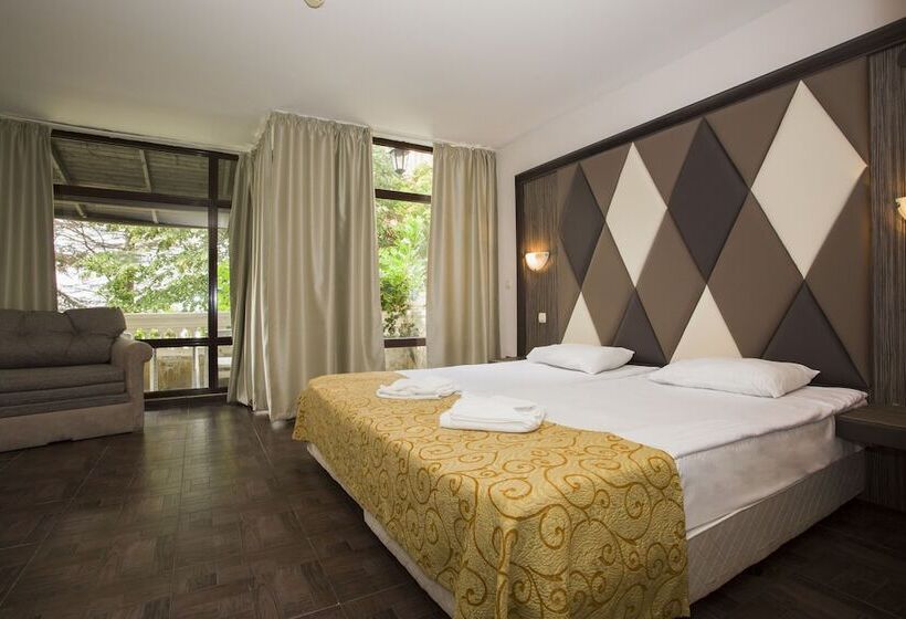 غرفة قياسية, Villas Elenite