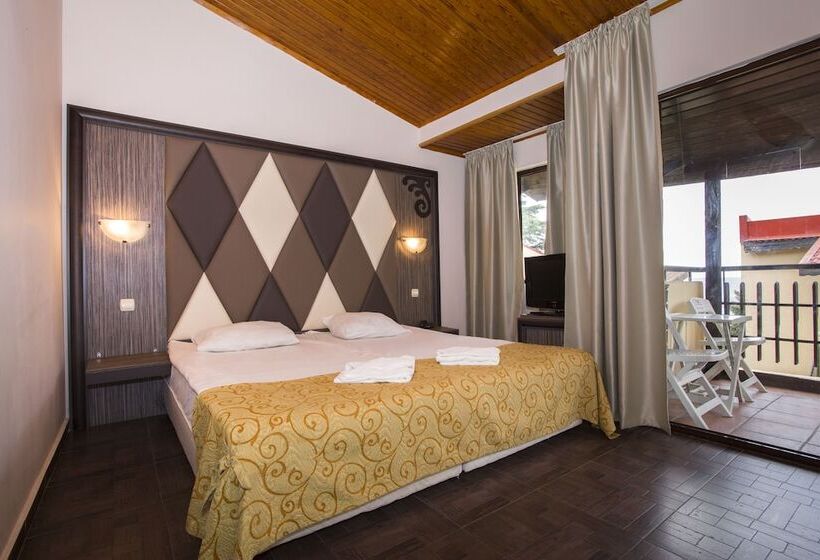 غرفة قياسية, Villas Elenite