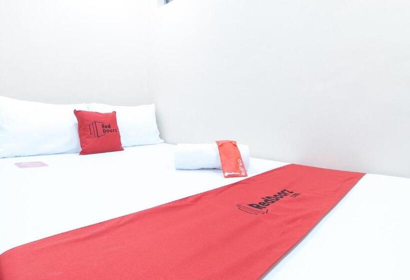 Quarto Estandar, Reddoorz Plus At Canley Residential