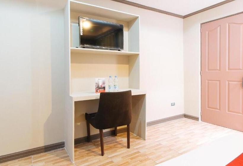 Quarto Deluxe, Reddoorz Plus At Canley Residential