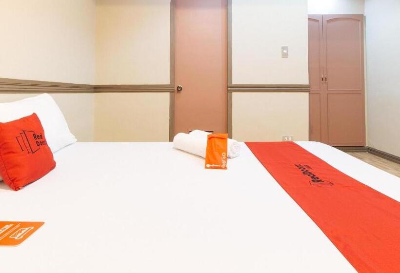 Quarto Deluxe, Reddoorz Plus At Canley Residential