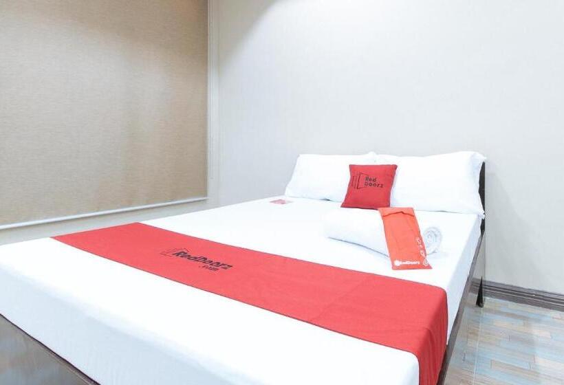 Suíte, Reddoorz Plus At Canley Residential