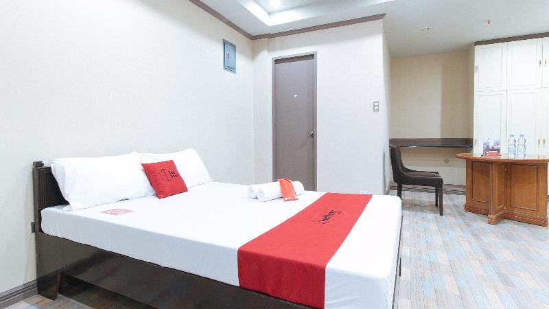 Suíte, Reddoorz Plus At Canley Residential