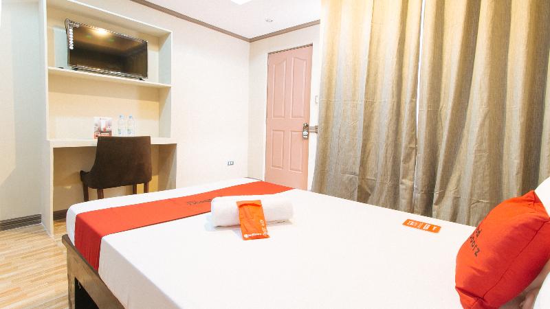 Quarto Deluxe, Reddoorz Plus At Canley Residential