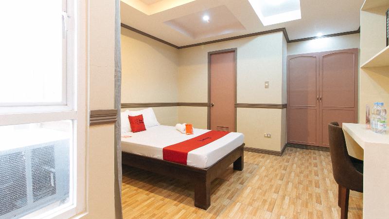 Quarto Deluxe, Reddoorz Plus At Canley Residential