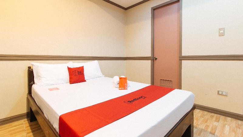 Quarto Deluxe, Reddoorz Plus At Canley Residential