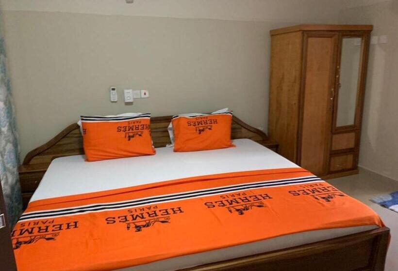 Deluxe Suite King Bed, Swatson