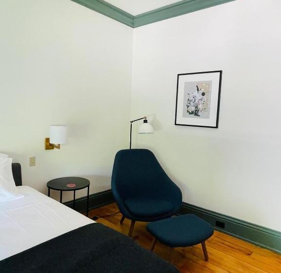 Номер Deluxe Кровать Кинг, The Amelia