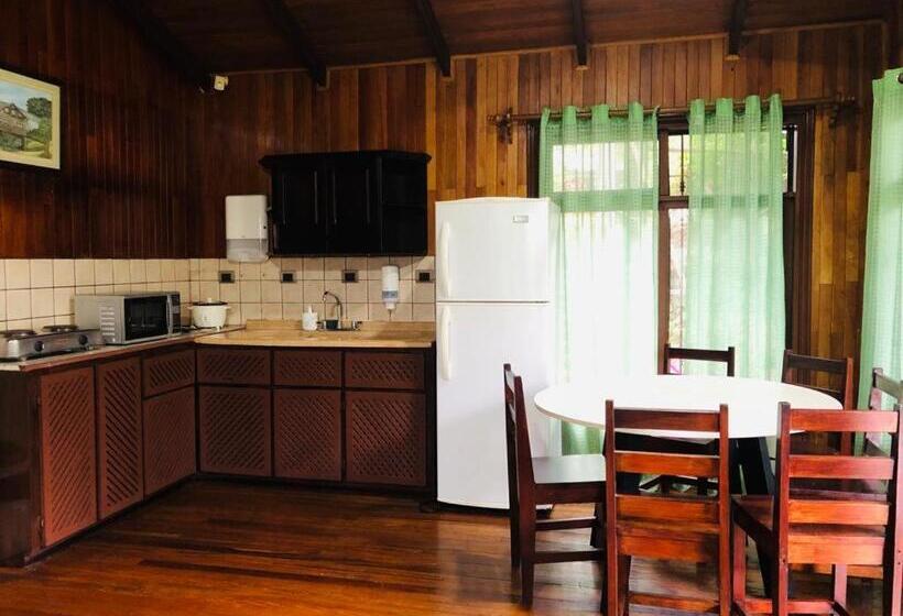 فيلا 3 غرف نوم, ávita Lodge