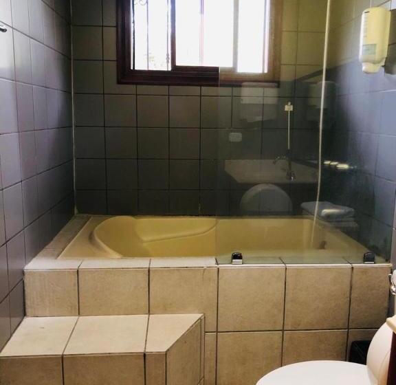 فيلا 3 غرف نوم, ávita Lodge