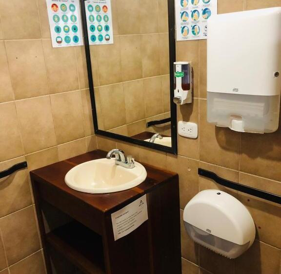 بنجلو سوبيريور, ávita Lodge