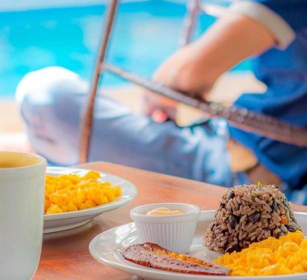 غرفة سوبيريور رباعية, ávita Lodge