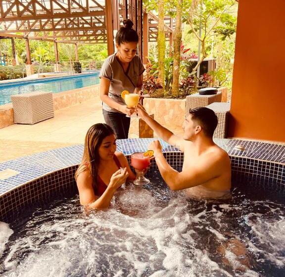 غرفة قياسية رباعية, ávita Lodge