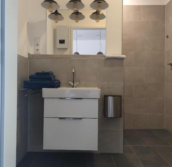 דירה בת חדר שינה 1 עם מרפסת, Landapartments Smitmans