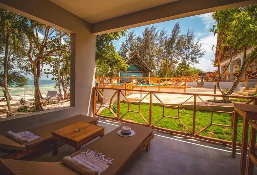 オーシャンビューデラックスルームバルコニー付き, Zanzibella Hotel & Spa