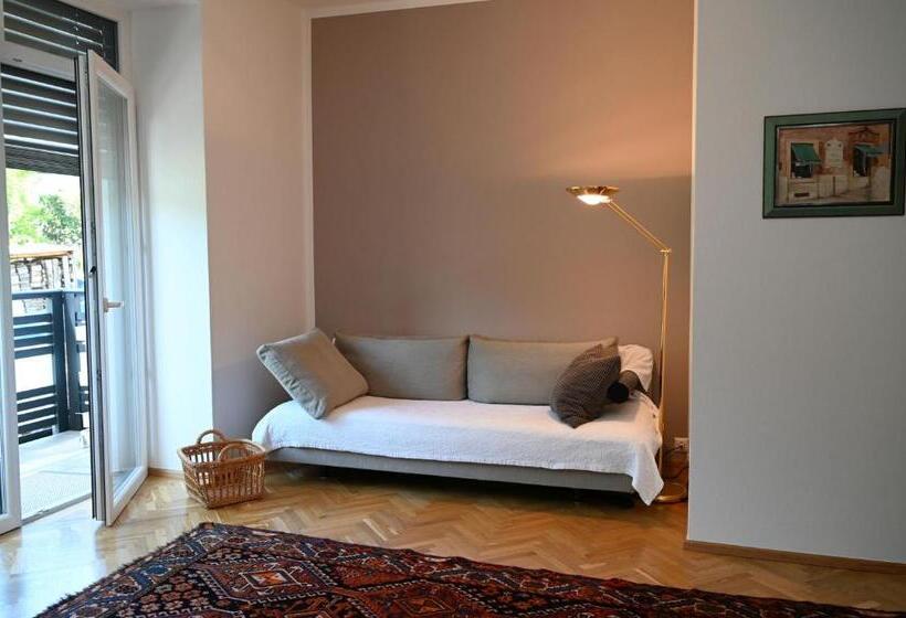 إستوديو قياسى مطلّ علي الحديقة, Villa Berginz By Seebnb