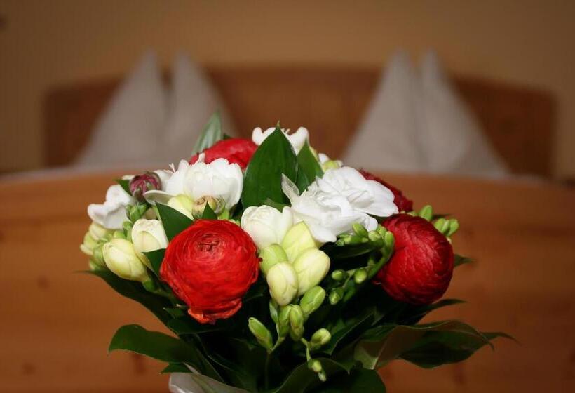 Номер Стандарт с Террасой, Gäste Und Vitalhaus Sauer