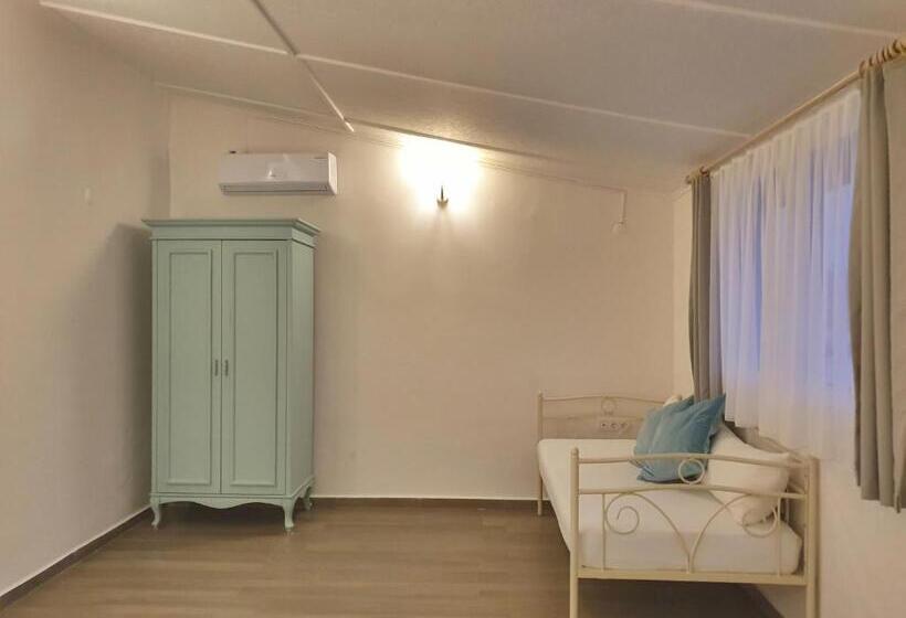 غرفة ديلوكس مطلّة علي البحر مزوَّدة بشُرفة, Dilek Agaci Butik Otel