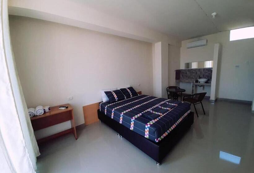 Полулюкс Вид на Бассейн, Mau Suite&apartment