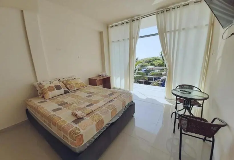 プールビュージュニアスイート, Mau Suite&apartment