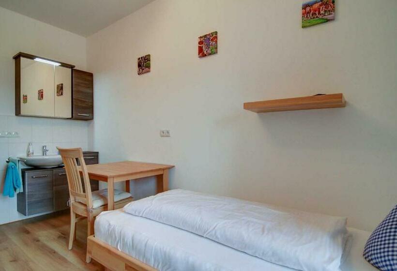 Quarto Estandar Individual, Oberreiterhof