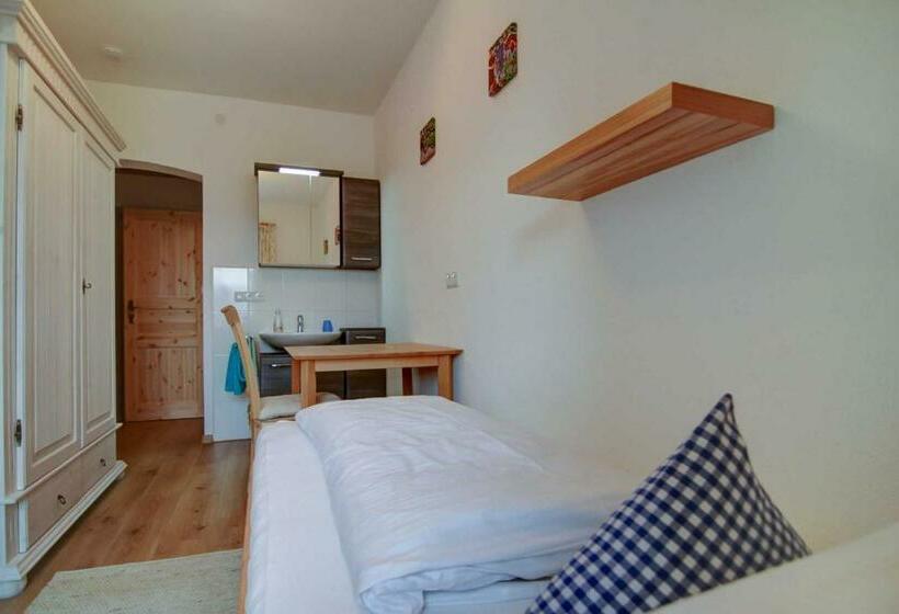 Quarto Estandar Individual, Oberreiterhof