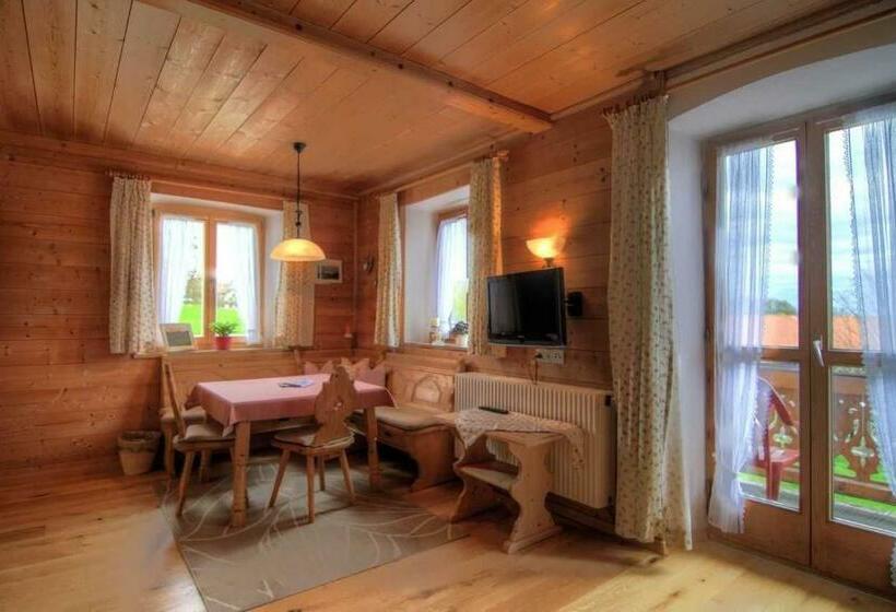 Apartamento 1 Dormitório com Sacada, Oberreiterhof