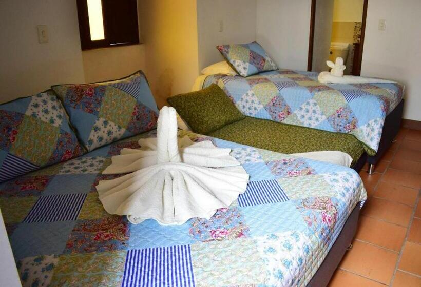 חדר משפחתי, Restaurante Sion