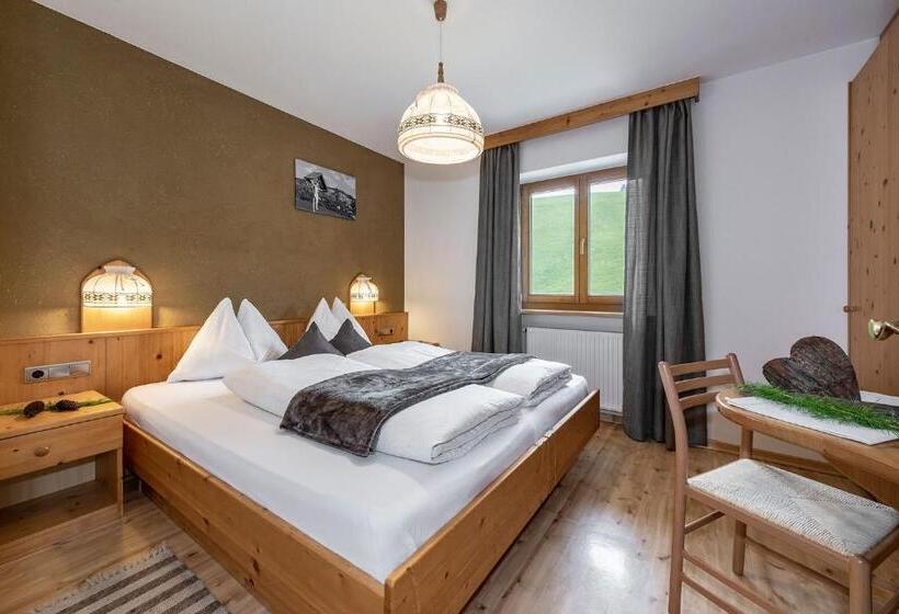 Апартаменты 2 Спальни, Treffhof