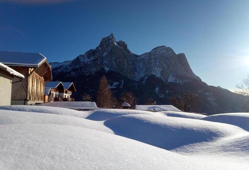 Апартаменты 3 Спальни, Treffhof