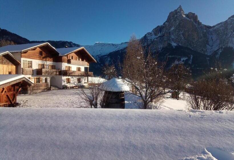 Апартаменты 3 Спальни, Treffhof