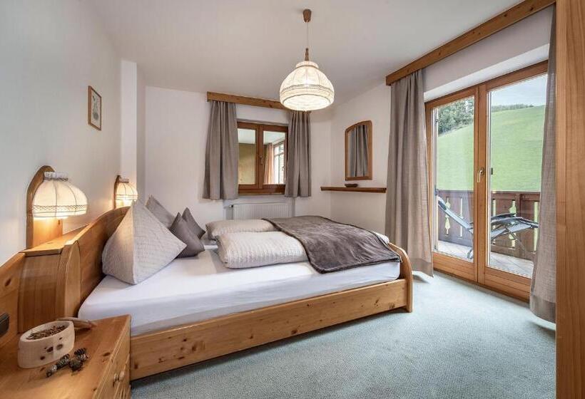 Апартаменты 3 Спальни, Treffhof