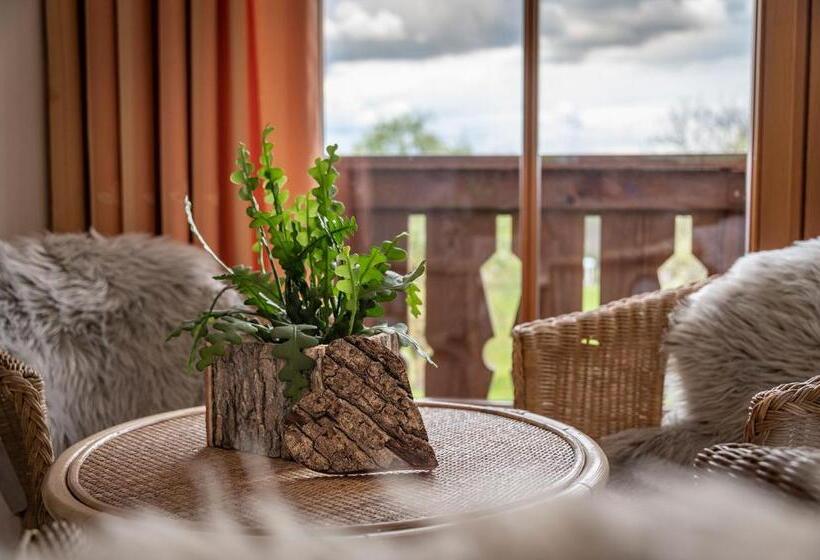 Апартаменты 3 Спальни, Treffhof