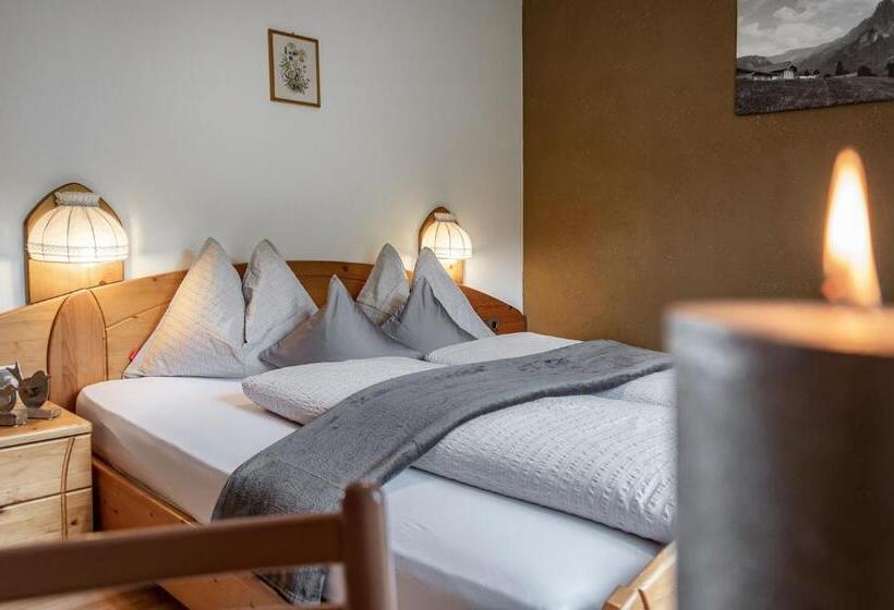 Апартаменты 2 Спальни, Treffhof