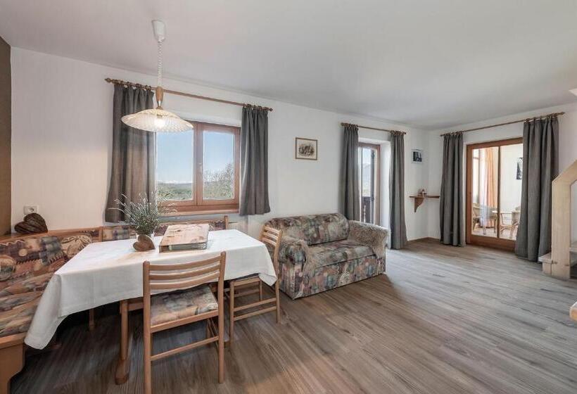 Апартаменты 3 Спальни, Treffhof