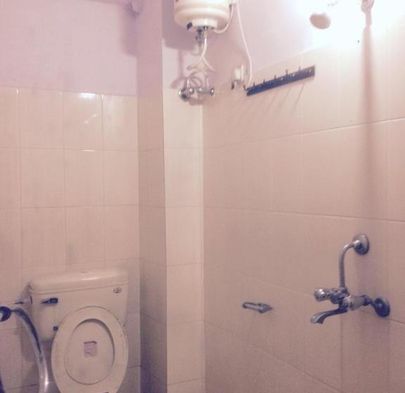 Standard Yhden Hengen Huone, Blue King