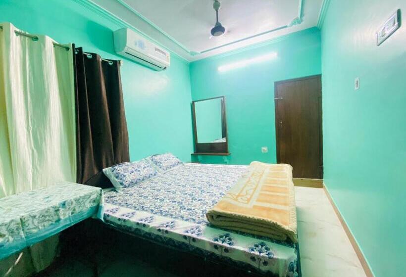 Deluxe-huone, Blue King